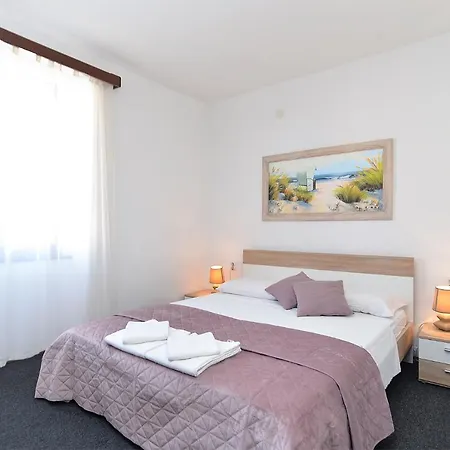 2150 Guest house Bale