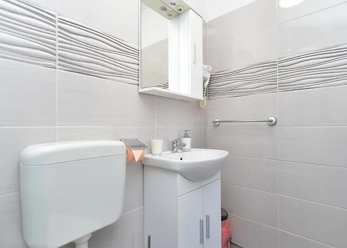 2150 Gostinjska kuća Bale