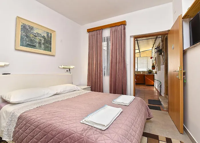 Gostinjska kuća 2150 Bale